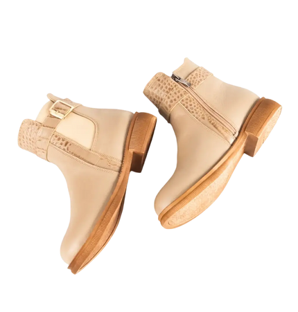 كود ٥٧٧ حذاء هاف بوت