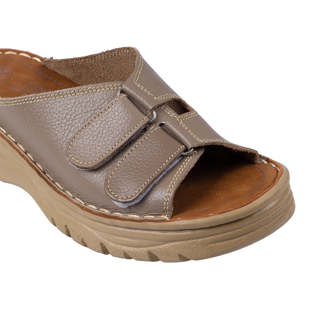 213 Women Genuine Leather Medical Clogs – Comfortable Orthopedic Walking Shoes