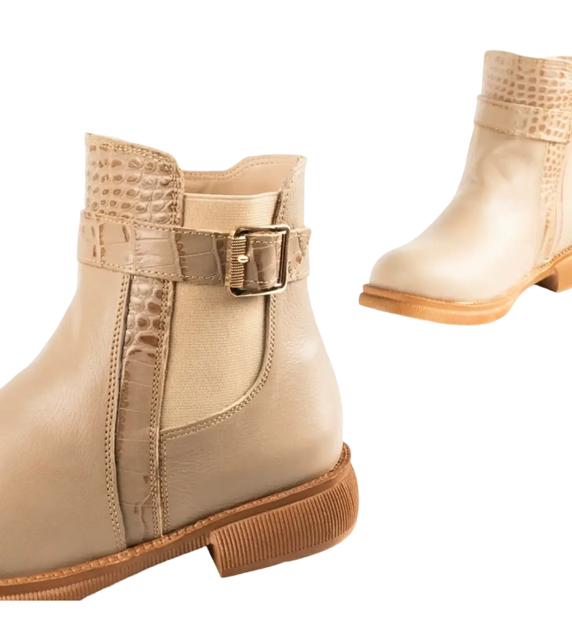 كود ٥٧٧ حذاء هاف بوت