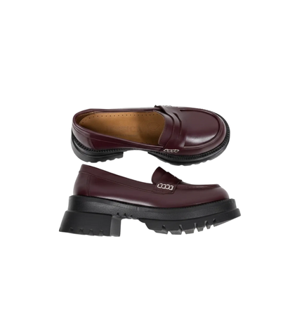 كود ٢٠٥٠ حذاء بكعب عالي