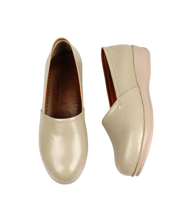 كود ٣٠١ حذاء