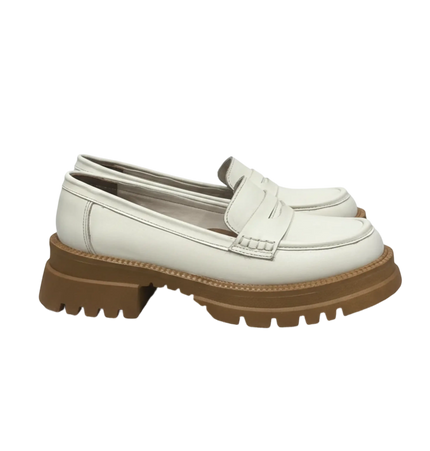 كود ٢٠٥٠ حذاء بكعب عالي