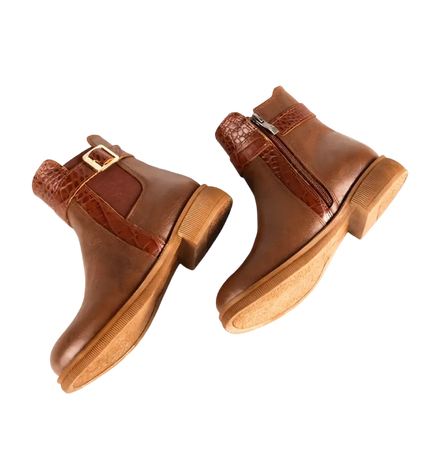 كود ٥٧٧ حذاء هاف بوت