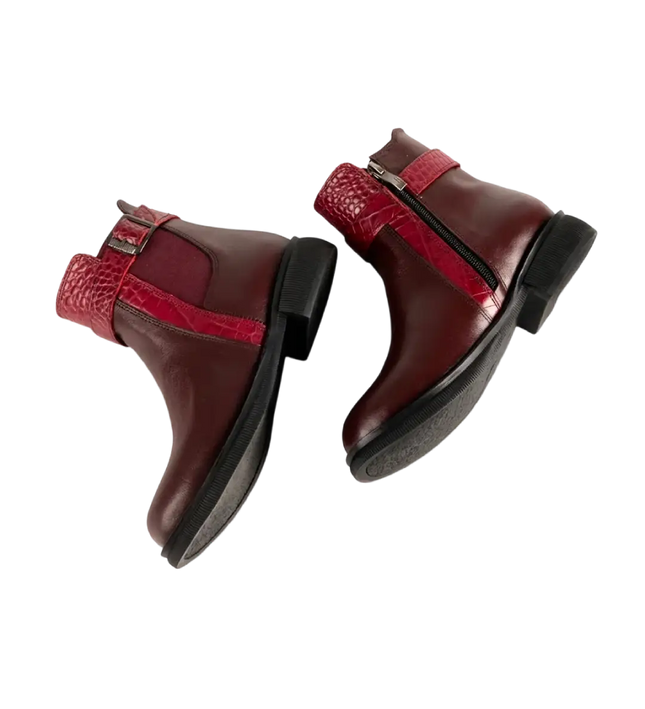 كود ٥٧٧ حذاء هاف بوت