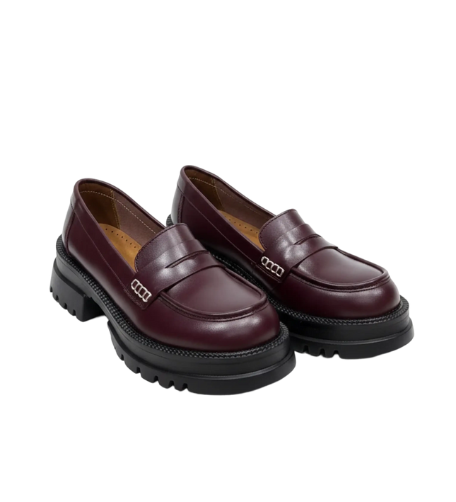 كود ٢٠٥٠ حذاء بكعب عالي