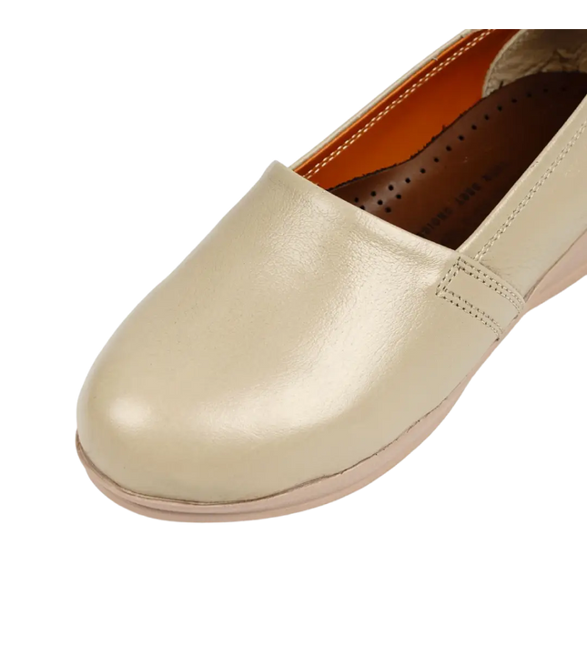 كود ٣٠١ حذاء