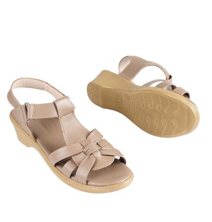 صندل حريمي جلد طبيعي مريح للمشي بكعب 3 سم موديل 9030 – شوز يومي 
