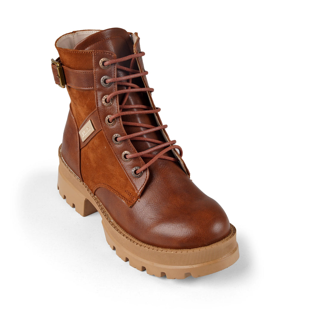 Jessica 590 brown walking boot, single boot view