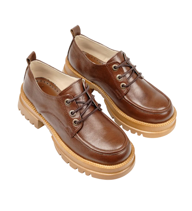 شوز حريمي جلد طبيعي مريح للمشي موديل 2010 – حذاء يومي 
