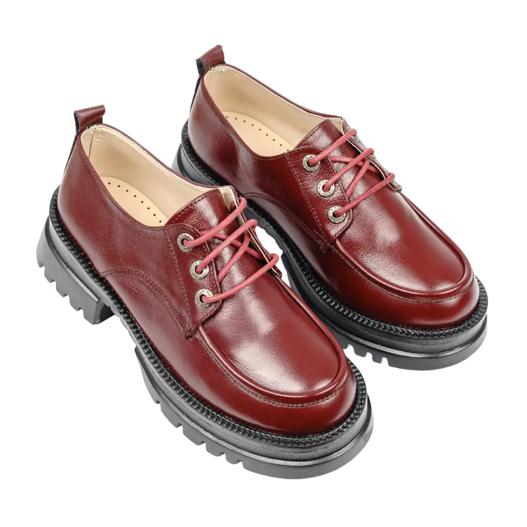 شوز حريمي جلد طبيعي مريح للمشي موديل 2010 – حذاء يومي 
