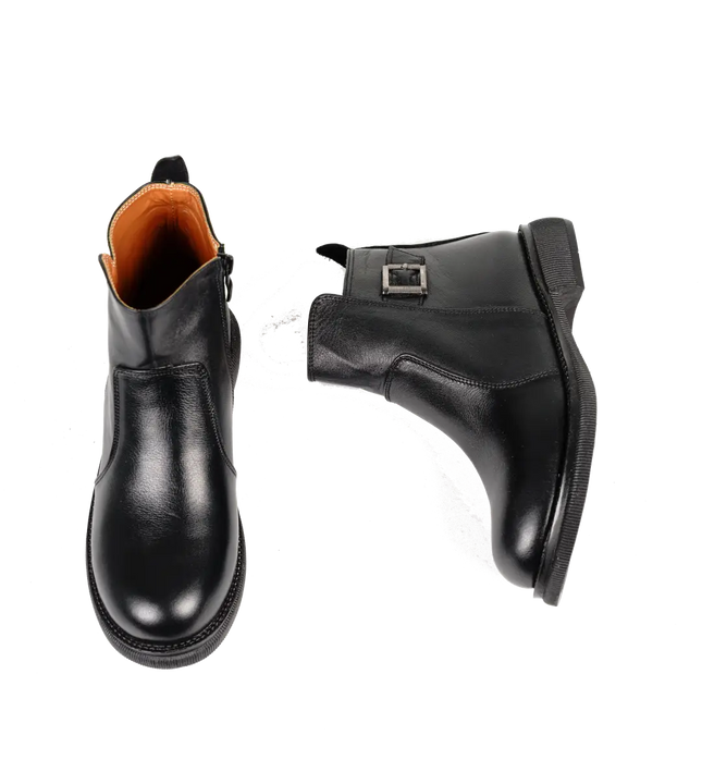 كود ٥٣٧ حذاء هاف بوت من الجلد الطبيعي