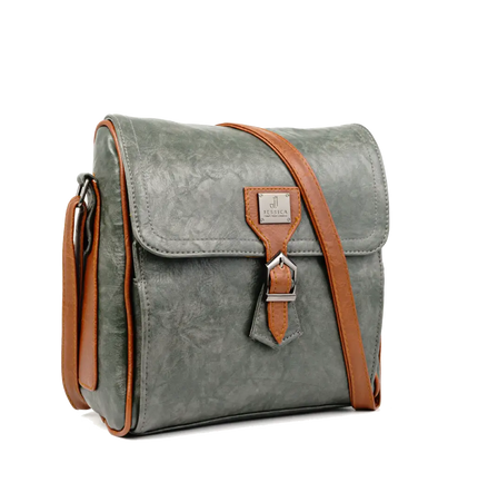 كود S021 شنطة كروس من الجلد الإيطالي