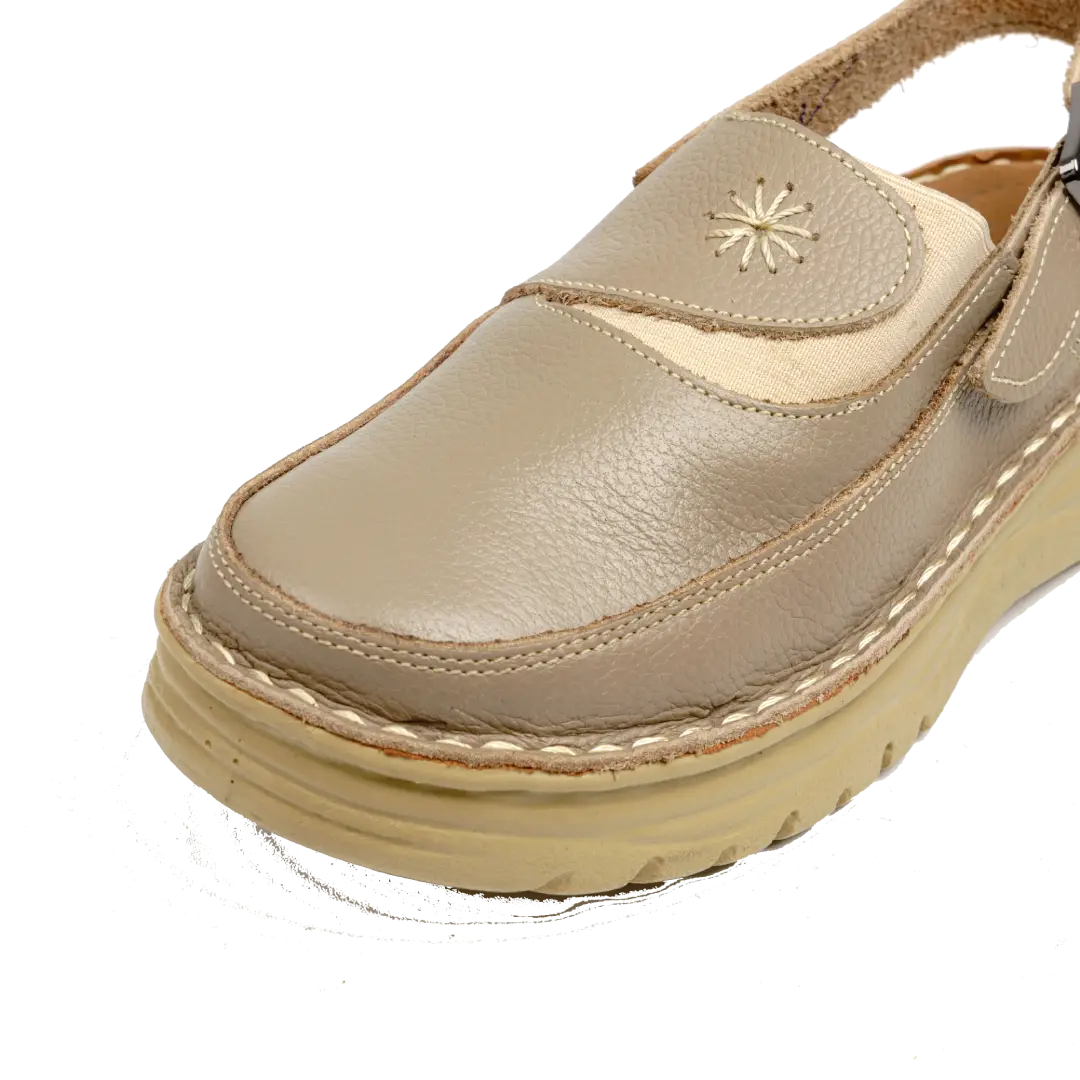 223 Women Genuine Leather Medical Clogs – Comfortable Orthopedic Walking Shoes