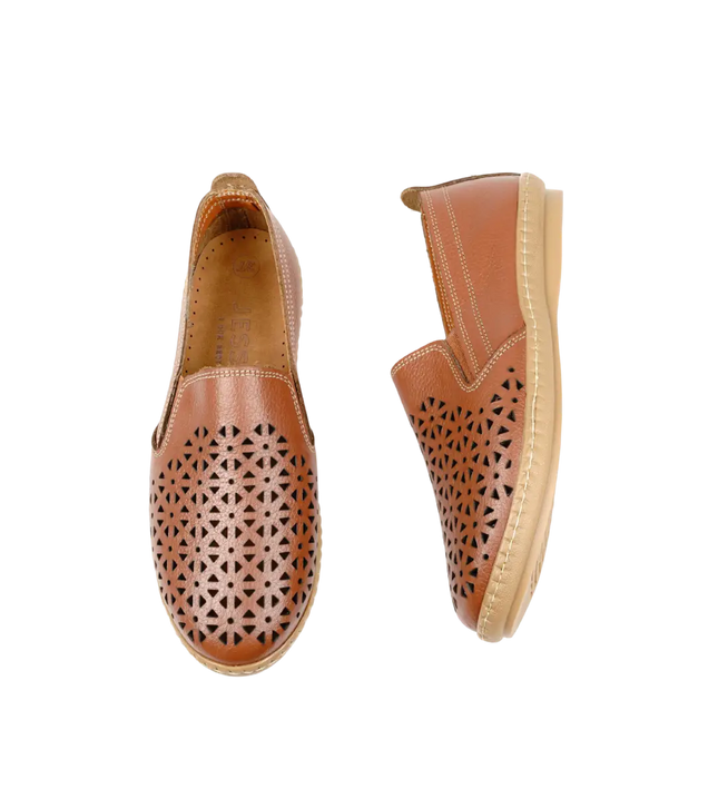 كود 128 حذاء من الجلد الطبيعي