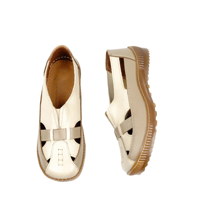 كود ١٠٠١ حذاء من الجلد الطبيعي