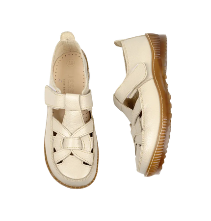 كود ١٠٠٨ حذاء من الجلد الطبيعي