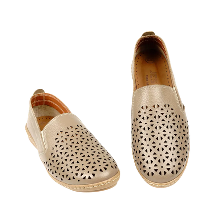 كود 128 حذاء من الجلد الطبيعي