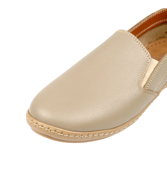 كود 145 حذاء من الجلد الطبيعي