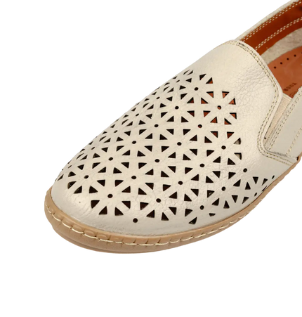 كود 128 حذاء من الجلد الطبيعي