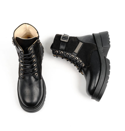 كود ٥٩٠ حذاء هاف بوت