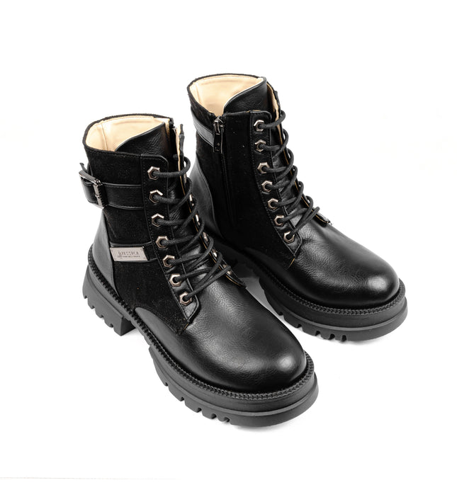 كود ٥٩٠ حذاء هاف بوت