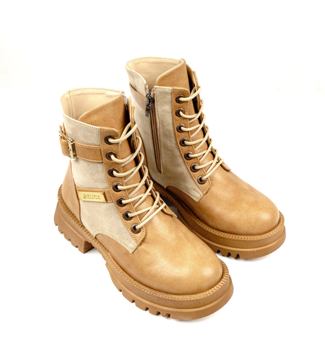 كود ٥٩٠ حذاء هاف بوت