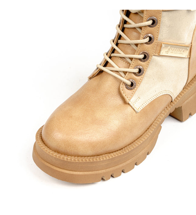 كود ٥٩٠ حذاء هاف بوت