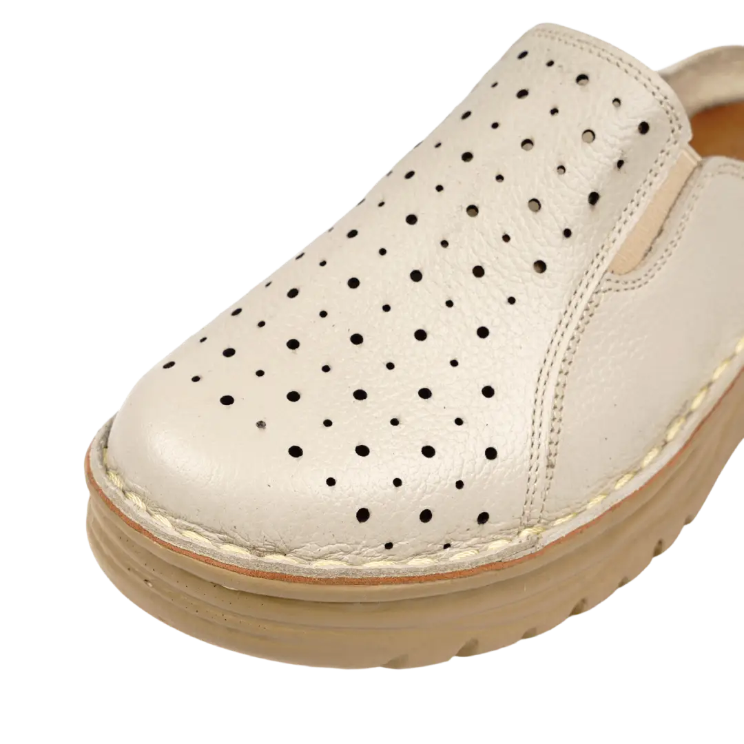 244 Women Genuine Leather Medical Clogs – Comfortable Orthopedic Walking Shoes