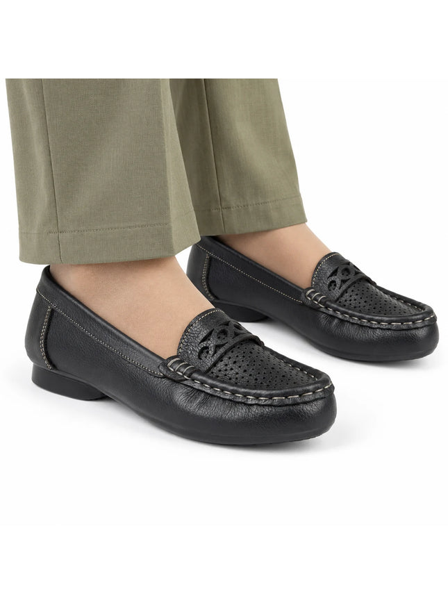 Jessica L34 women leather loafers, black pair cover