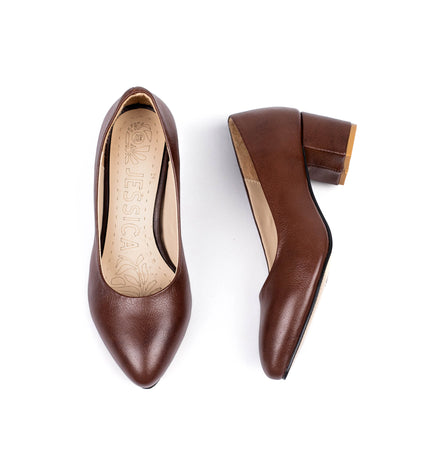 Code D50 natural leather shoes