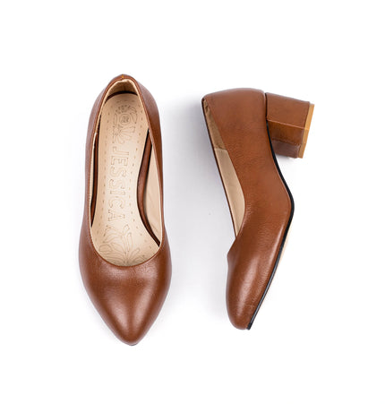 Code D50 natural leather shoes