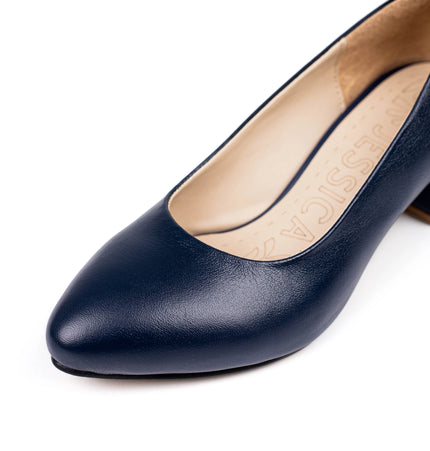 Code D50 natural leather shoes