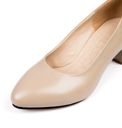 Code D50 natural leather shoes