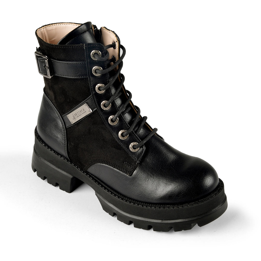 Jessica 590 black walking boot, single boot view