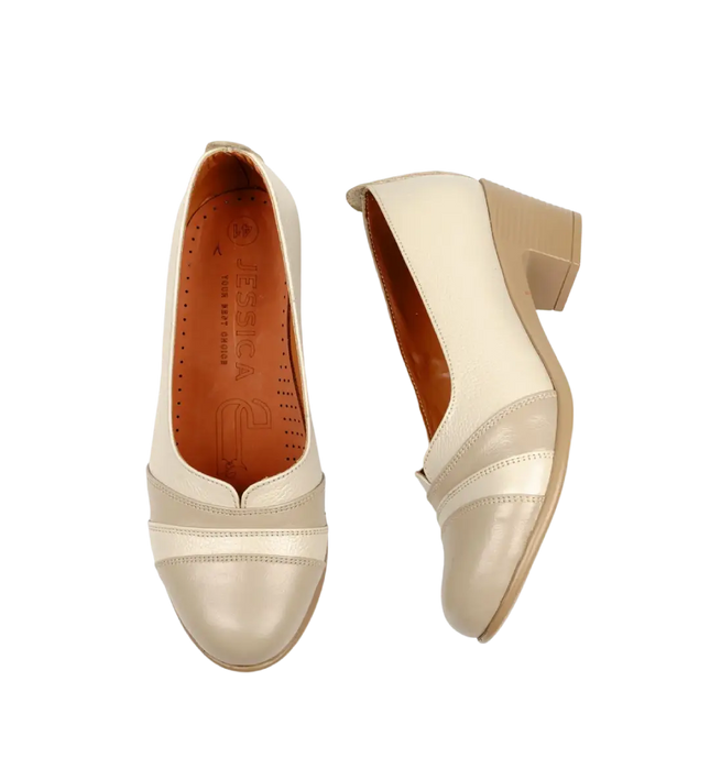 كود ٣٠٢٥ حذاء من الجلد الطبيعي