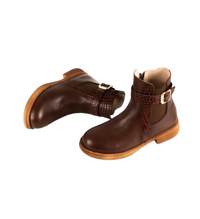 كود ٥٧٧ حذاء هاف بوت