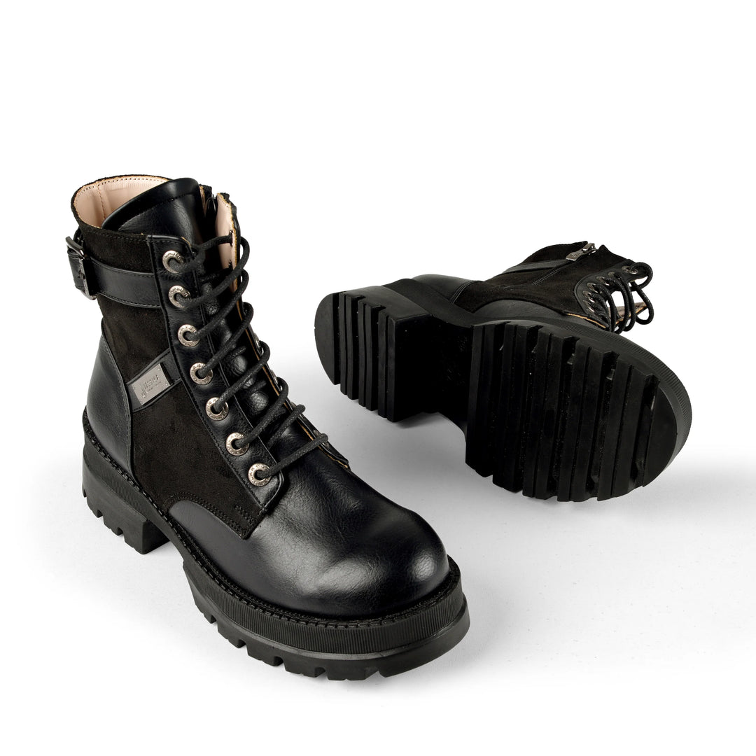 Jessica 590 black boots, sole and side view