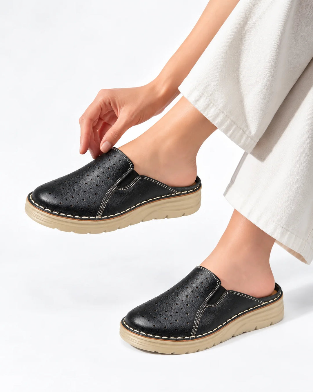 244 Women Genuine Leather Medical Clogs – Comfortable Orthopedic Walking Shoes