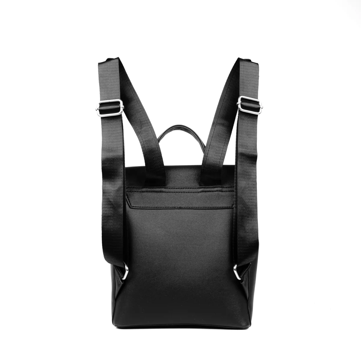 كود A03 شنطه ضهر  - اسود - جيسيكا