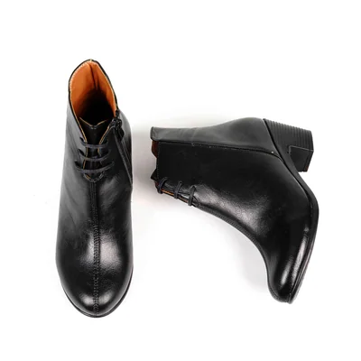 كود 3060 هاف بوت حريمى  - اسود - جيسيكا