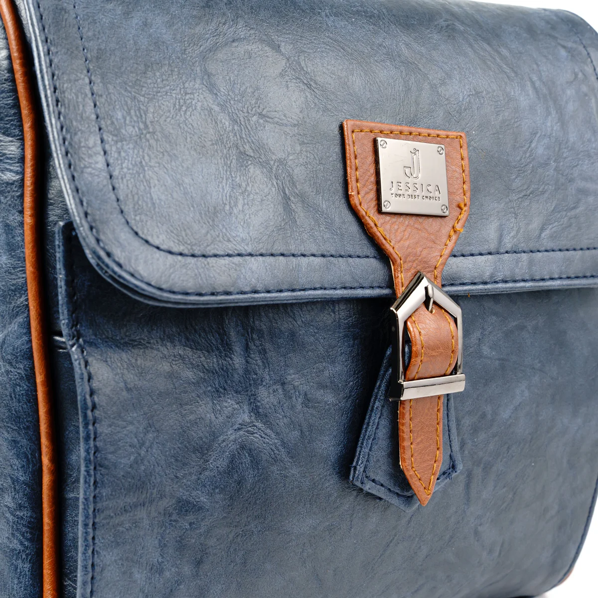 كود S021 شنطة كروس حريمى جلد إيطالى - كحلى - جيسيكا