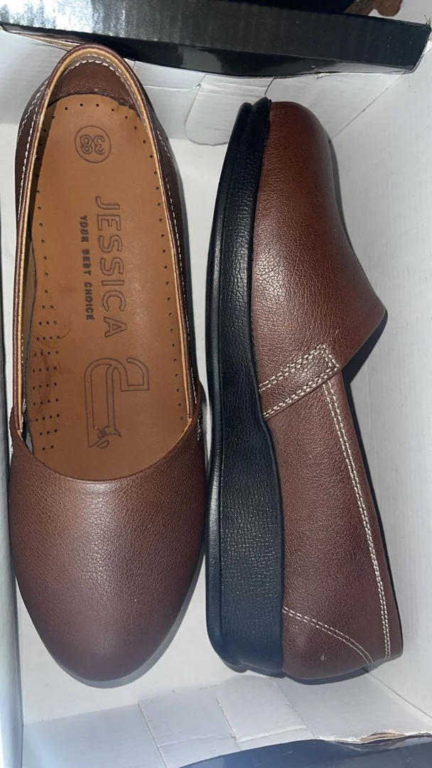 Shoes code 301 - Real-life image - Jessica